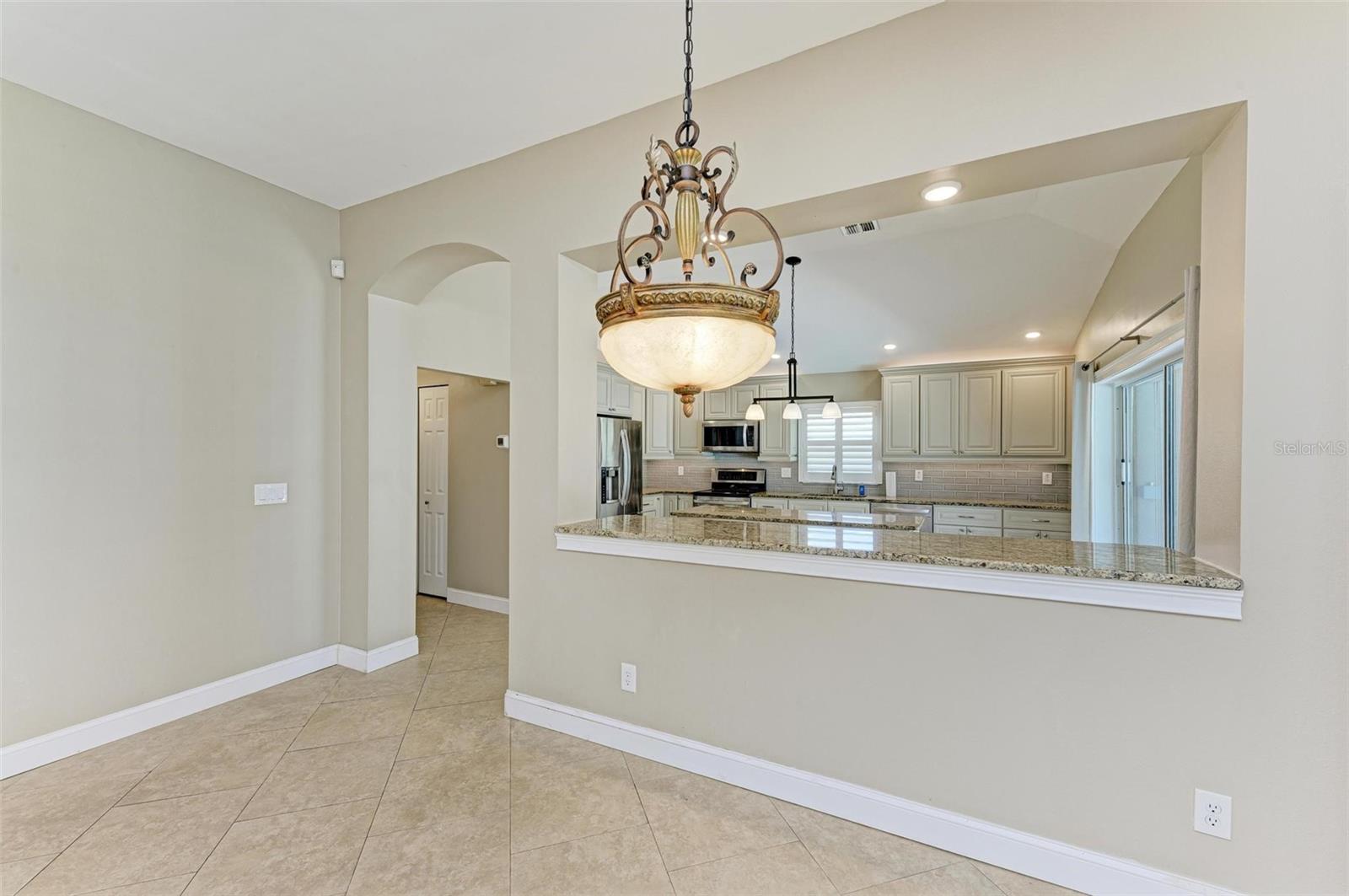 Listing photo id 17 for 1208 Caloosa Creek Court