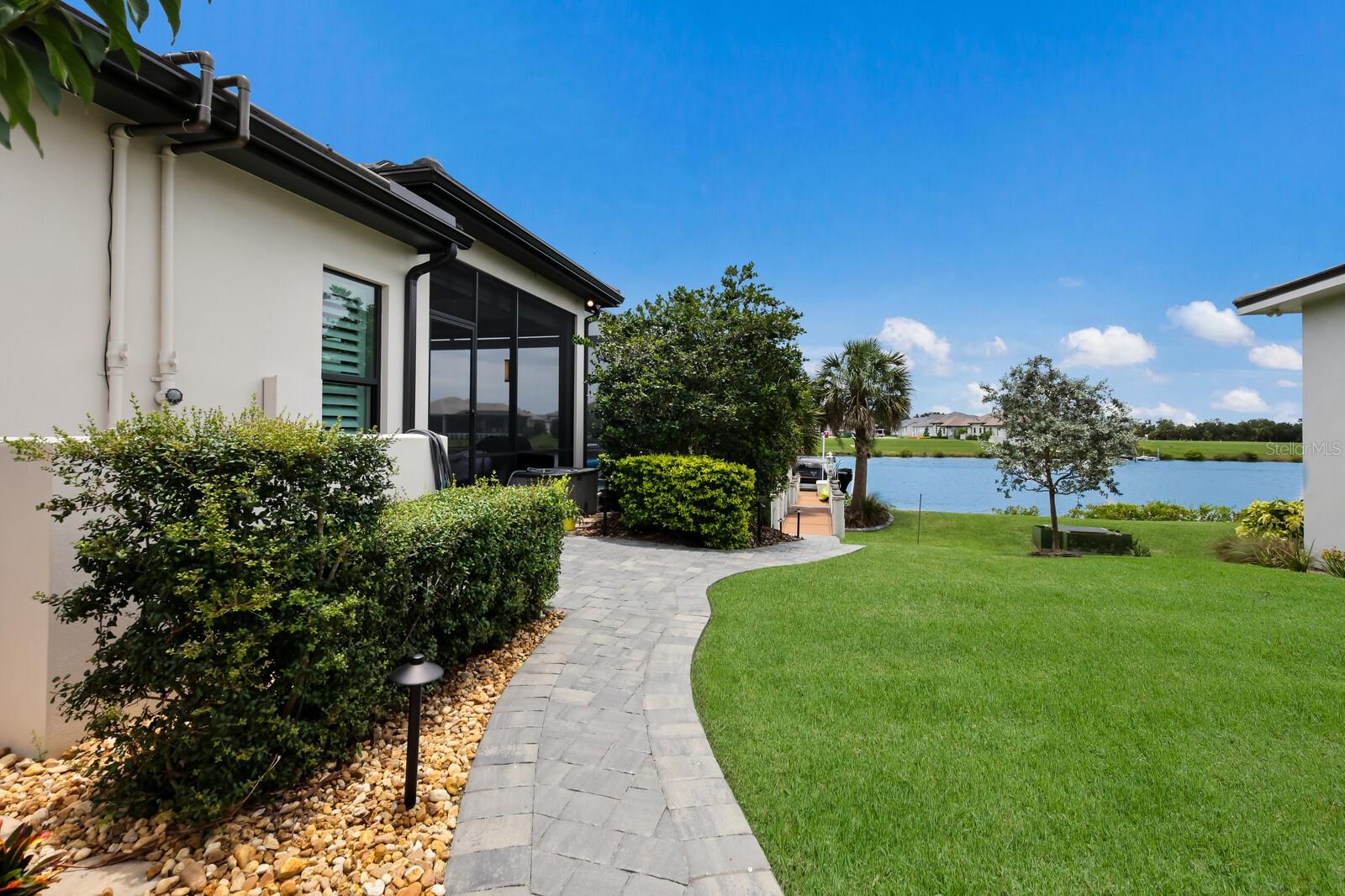 Listing photo id 62 for 11505 Harbourside Lane