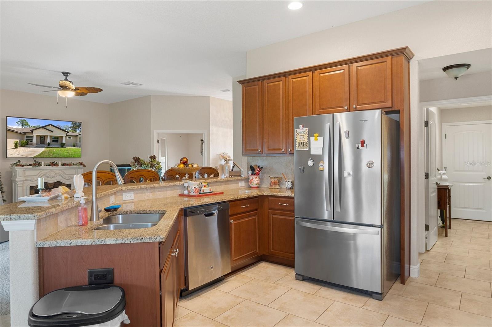 Image 16 of 44 For 11358 Lomita Wren Road