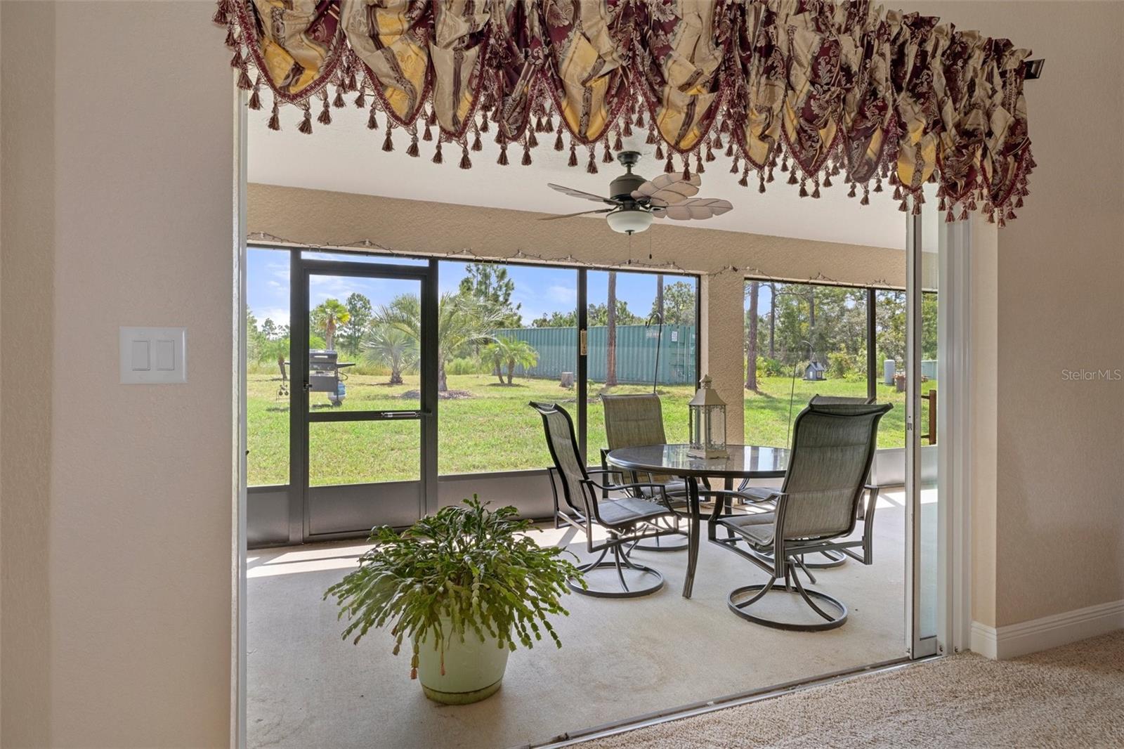 Image 37 of 44 For 11358 Lomita Wren Road