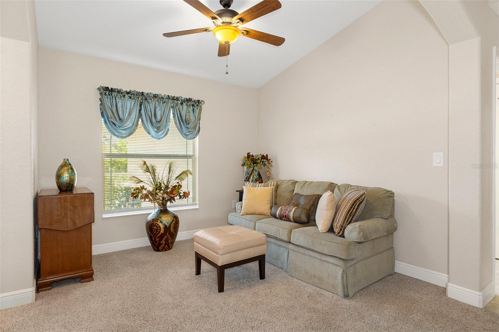 Image 7 of 44 For 11358 Lomita Wren Road