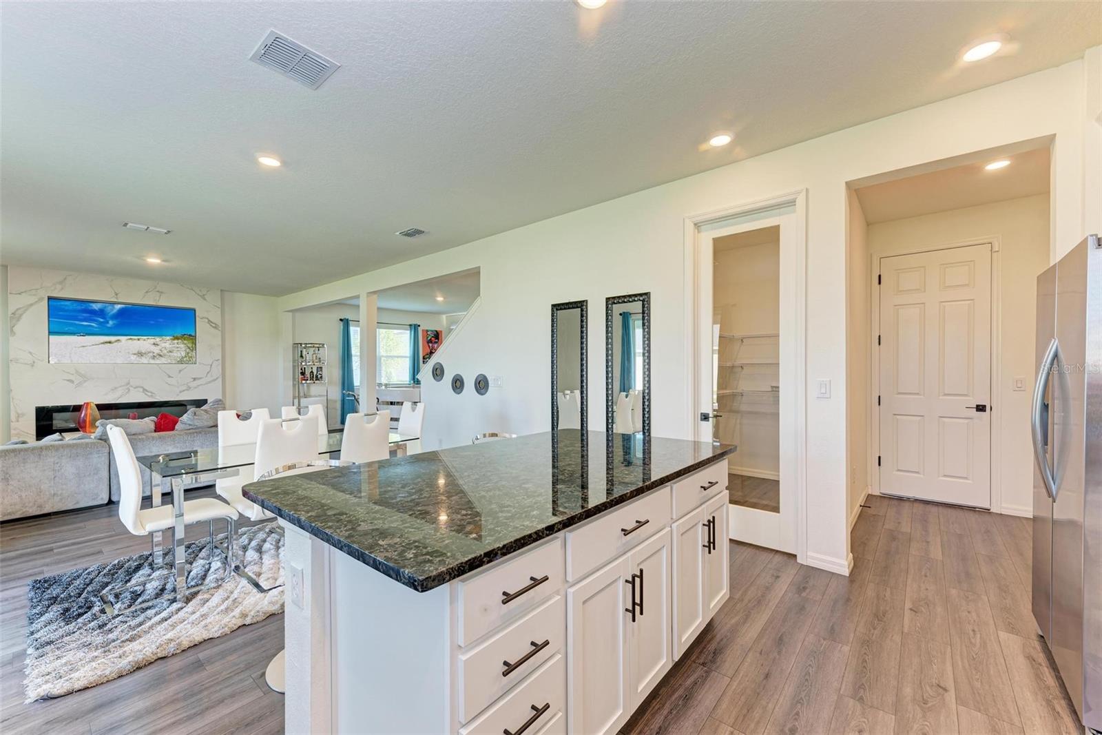 Listing photo id 16 for 9589 Sandy Bluffs Circle