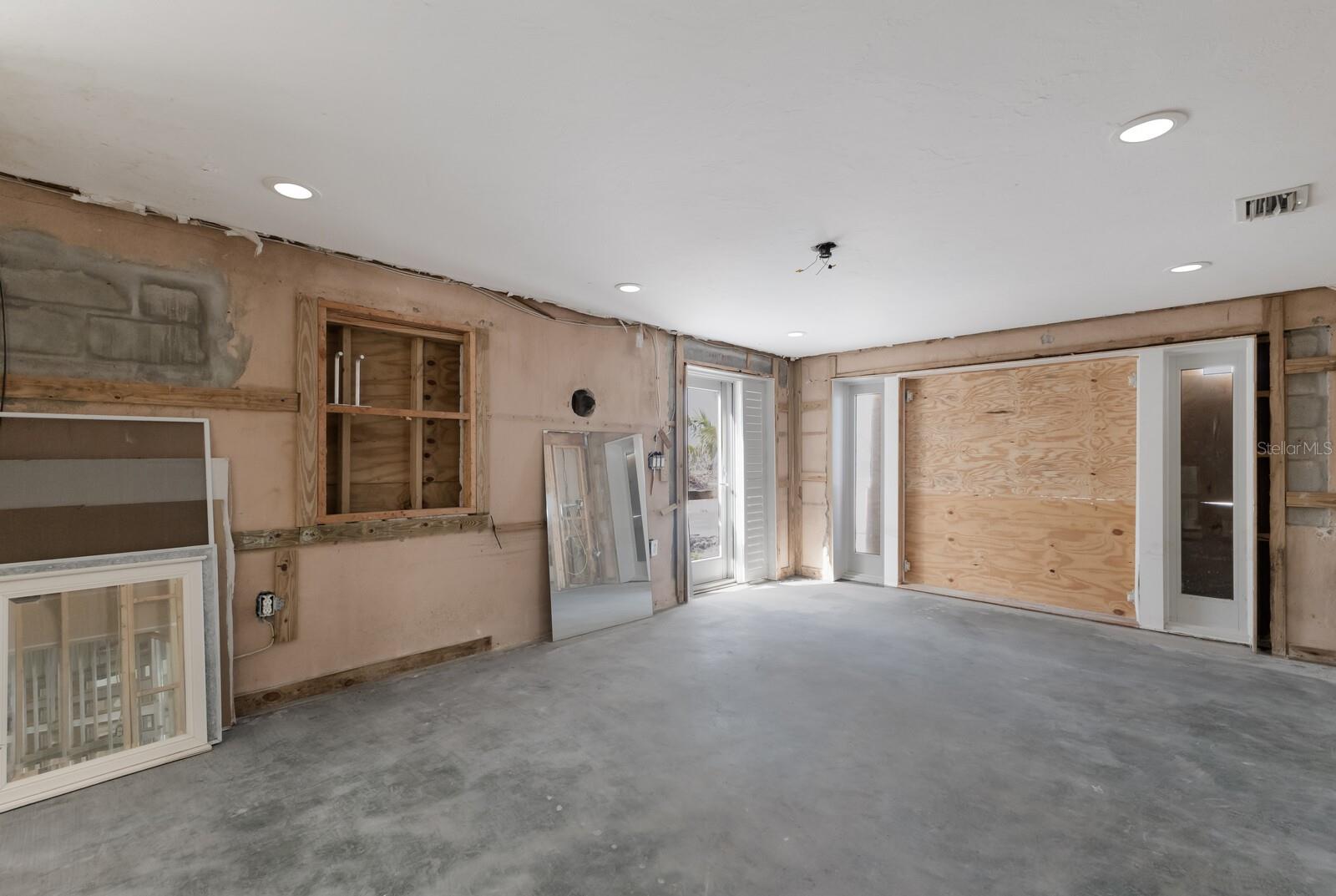 Image 45 of 99 For 3007 Avenue F  1