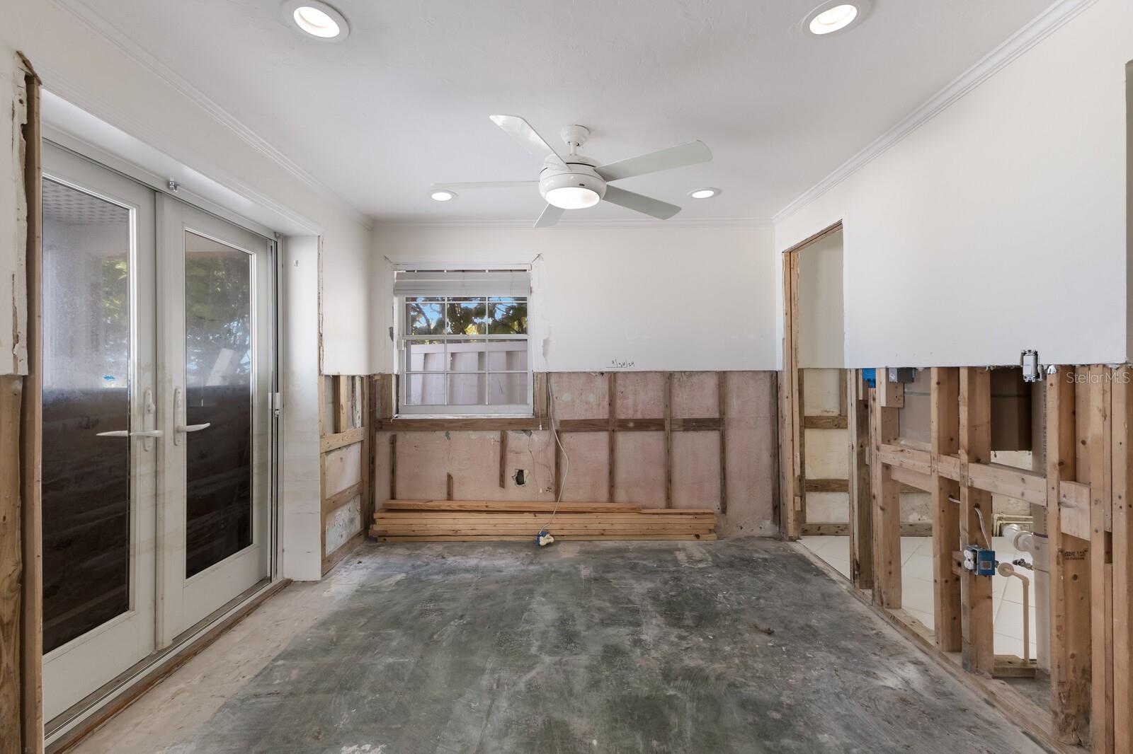Image 47 of 99 For 3007 Avenue F  1