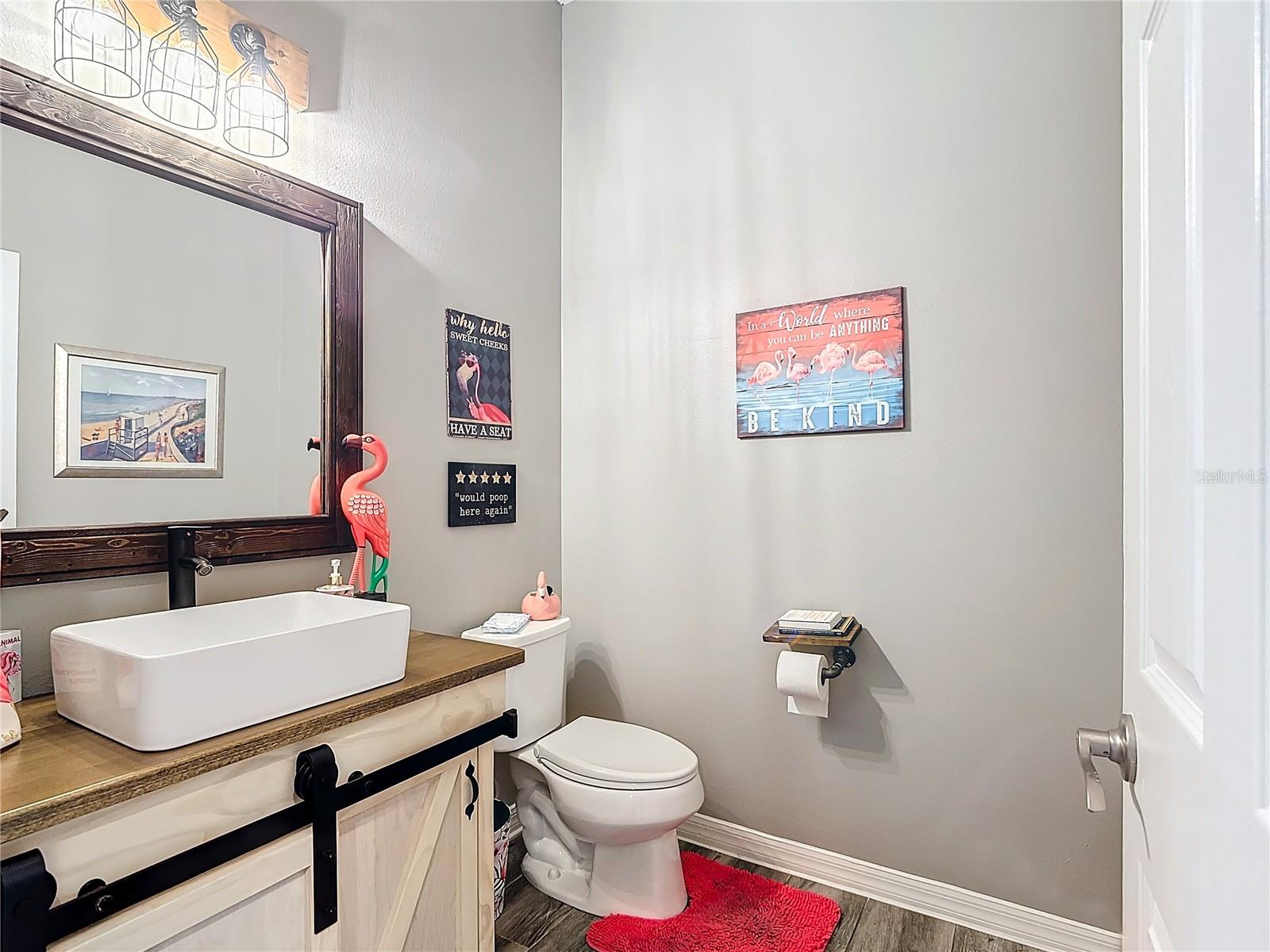 Listing photo id 20 for 6263 Anise Drive