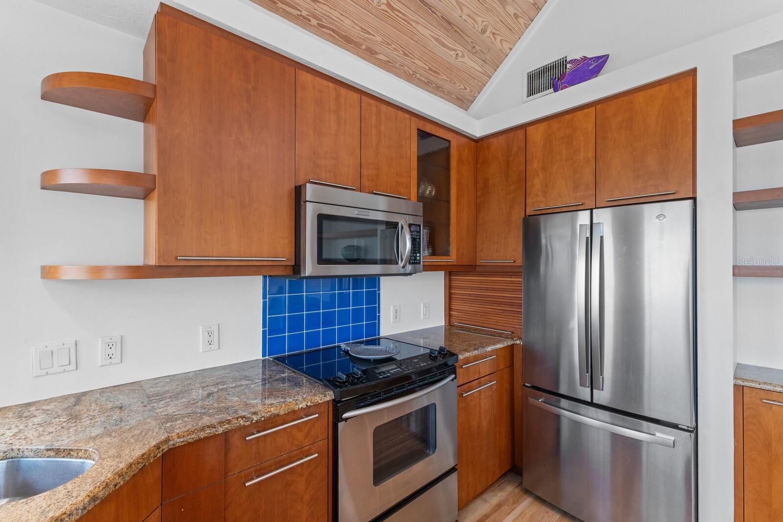 Image 19 of 99 For 3007 Avenue F  3
