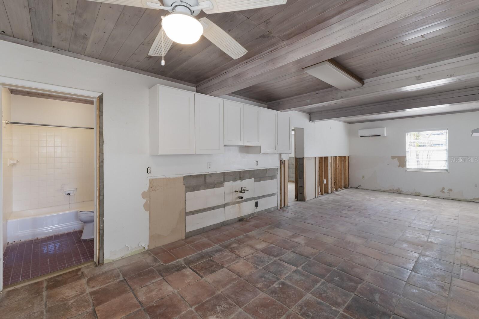 Image 93 of 99 For 3007 Avenue F  3