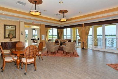 Listing photo id 37 for 6340 Watercrest Way 201