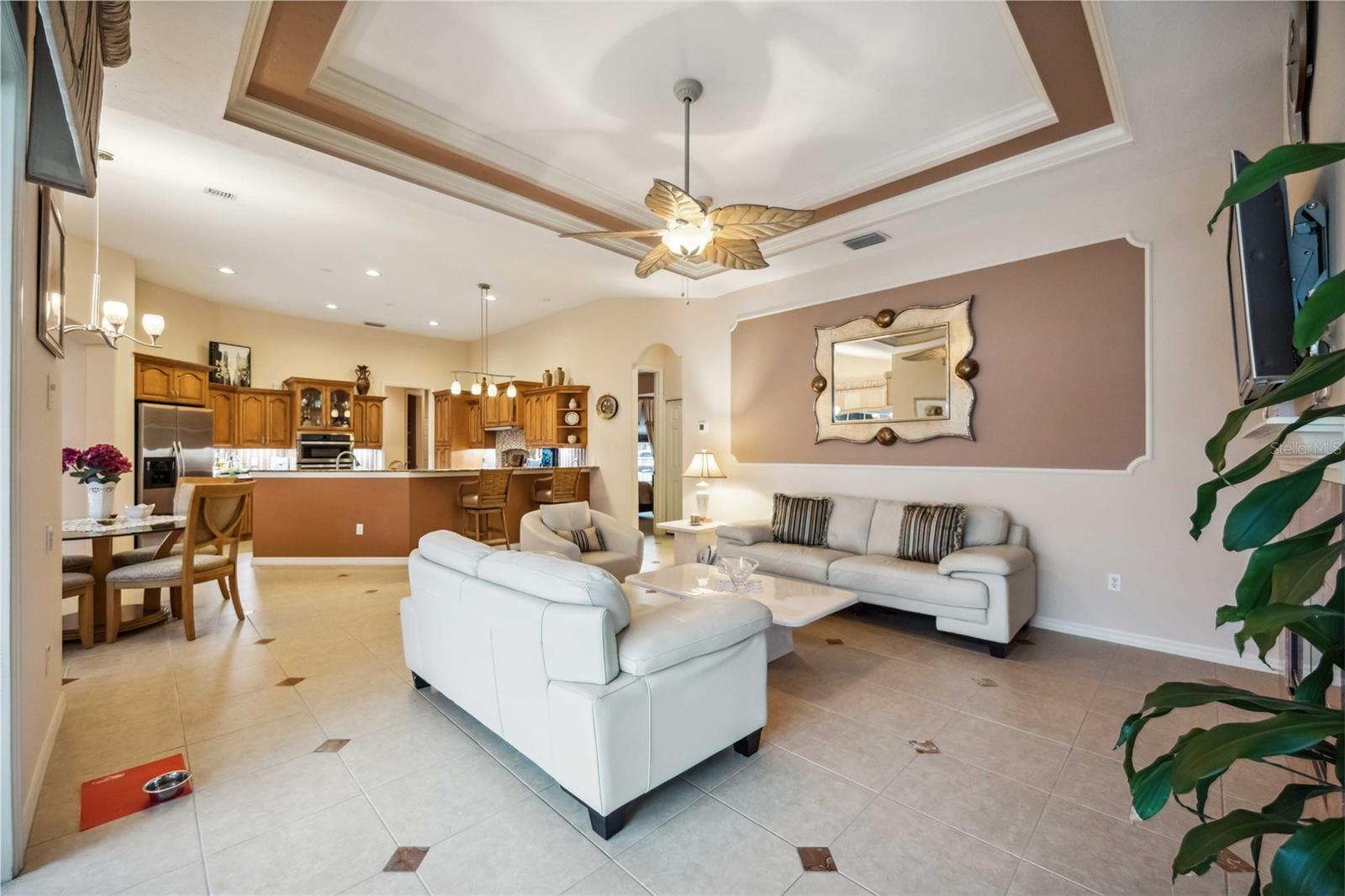 Listing photo id 17 for 7594 Tori Way