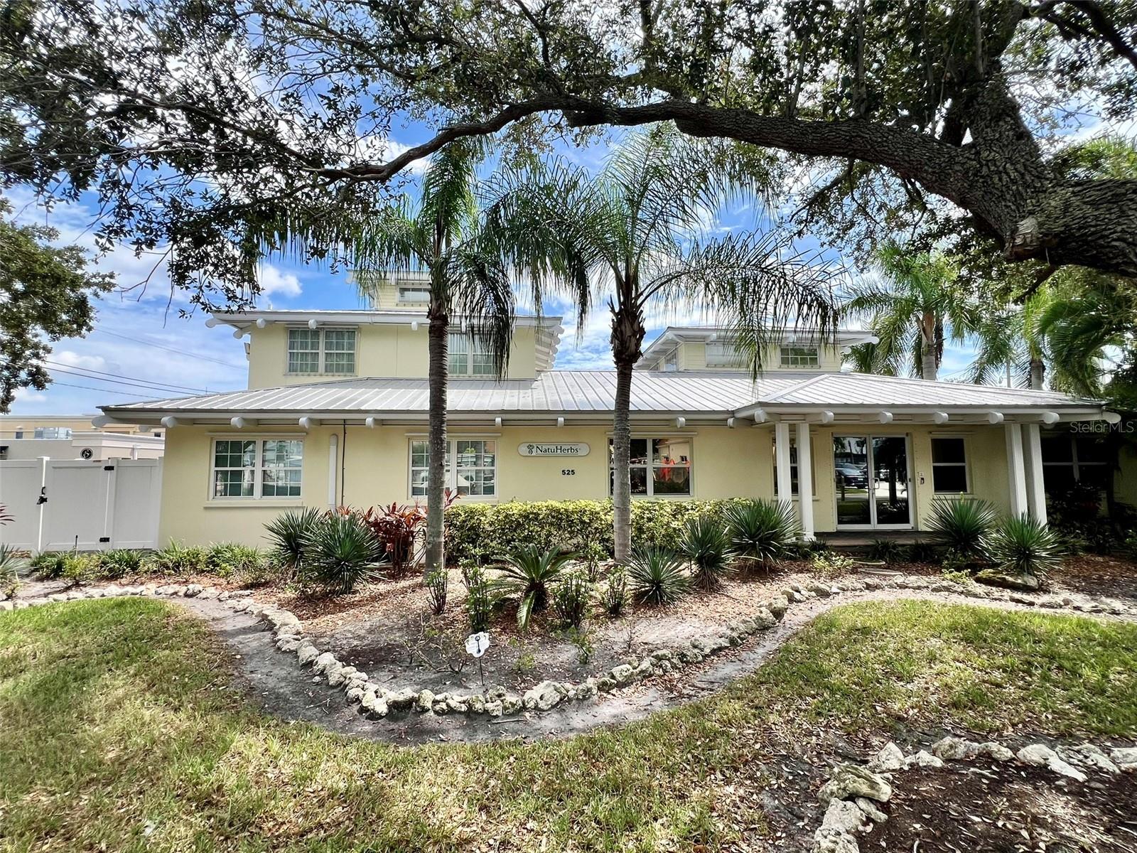 Details for 525 8th Street W, BRADENTON, FL 34205