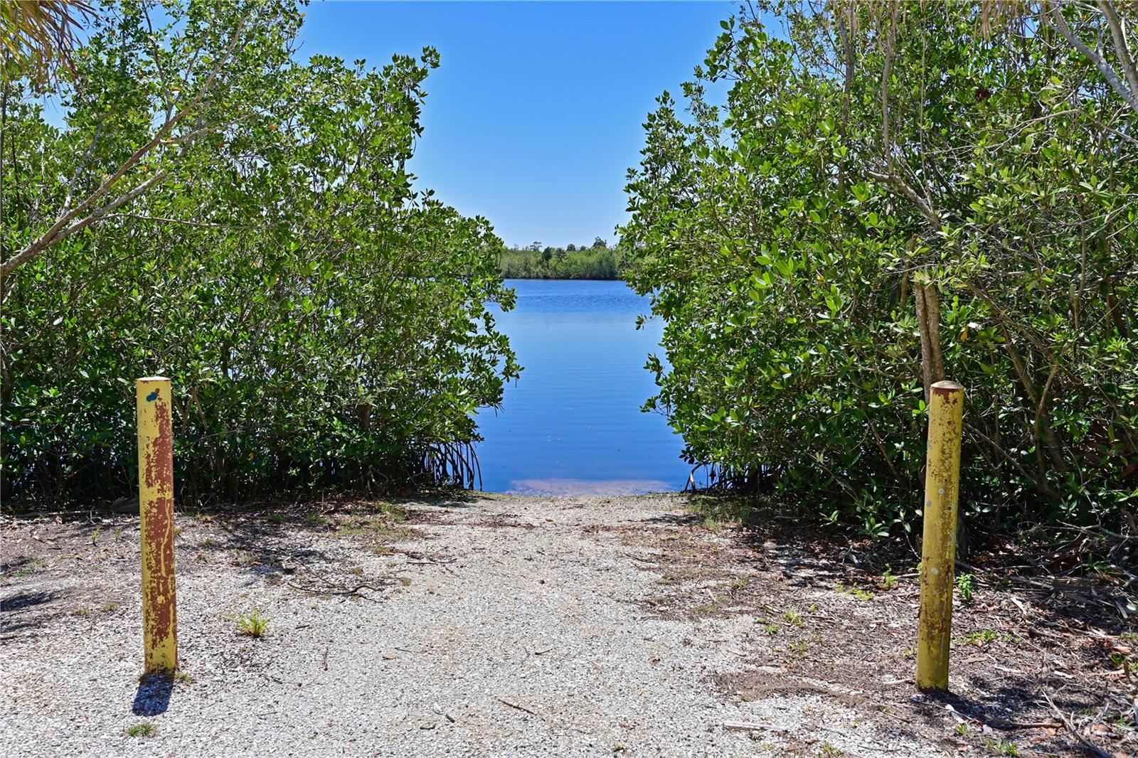 Image 53 of 81 For 850 Tidewater Shores Loop 102