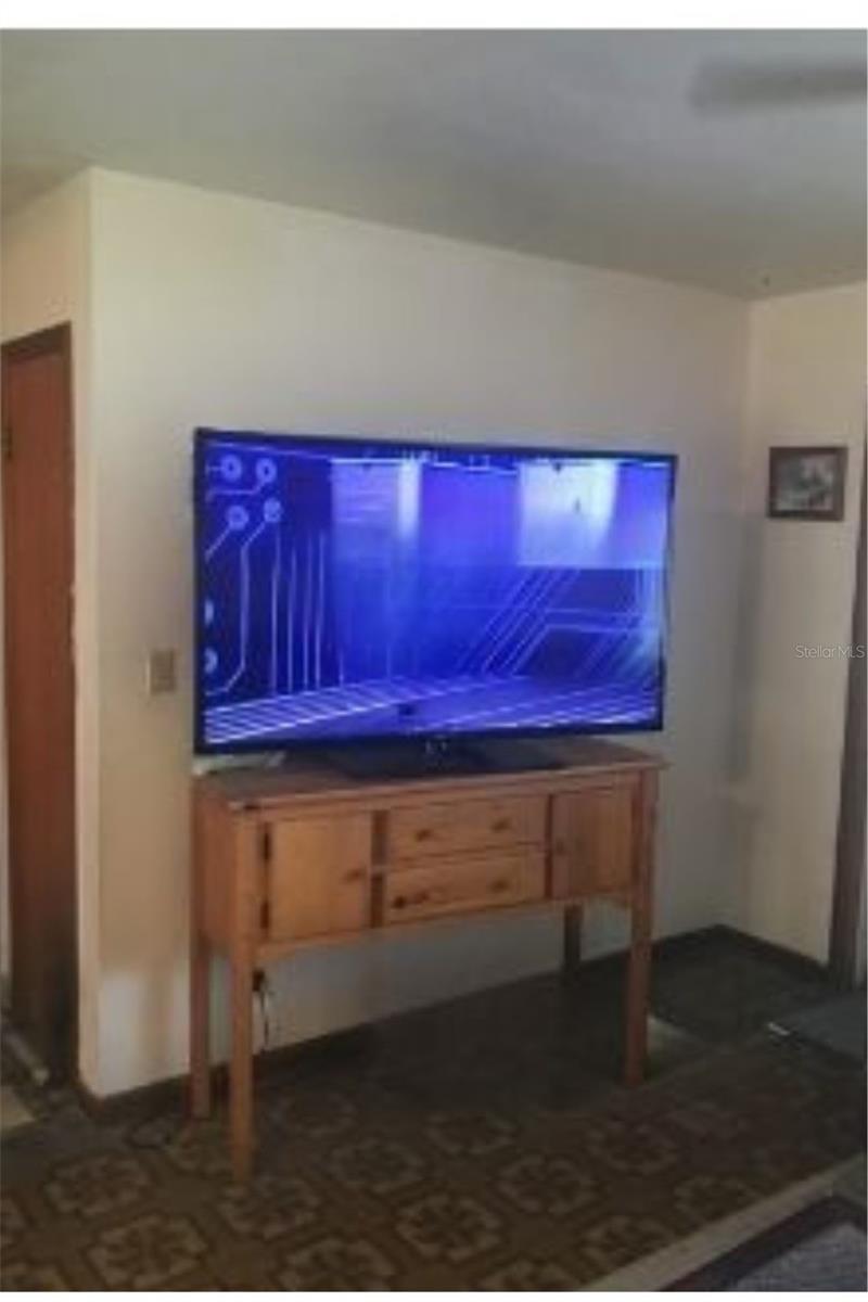 Image 4 of 7 For 22 Bridle Path