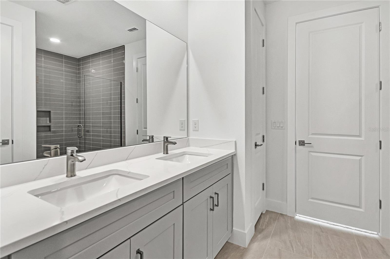 Image 16 of 18 For 18854 Dayspring Place