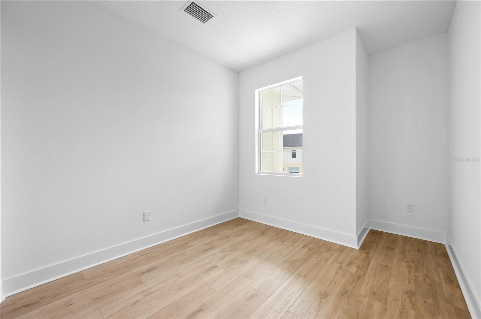 Image 31 of 53 For 9975 Key Haven Road