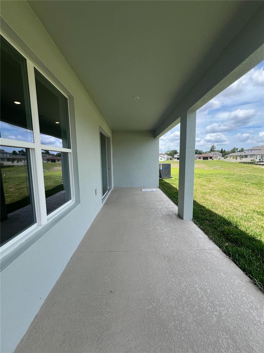 Image 11 of 28 For 766 Hillshire Place