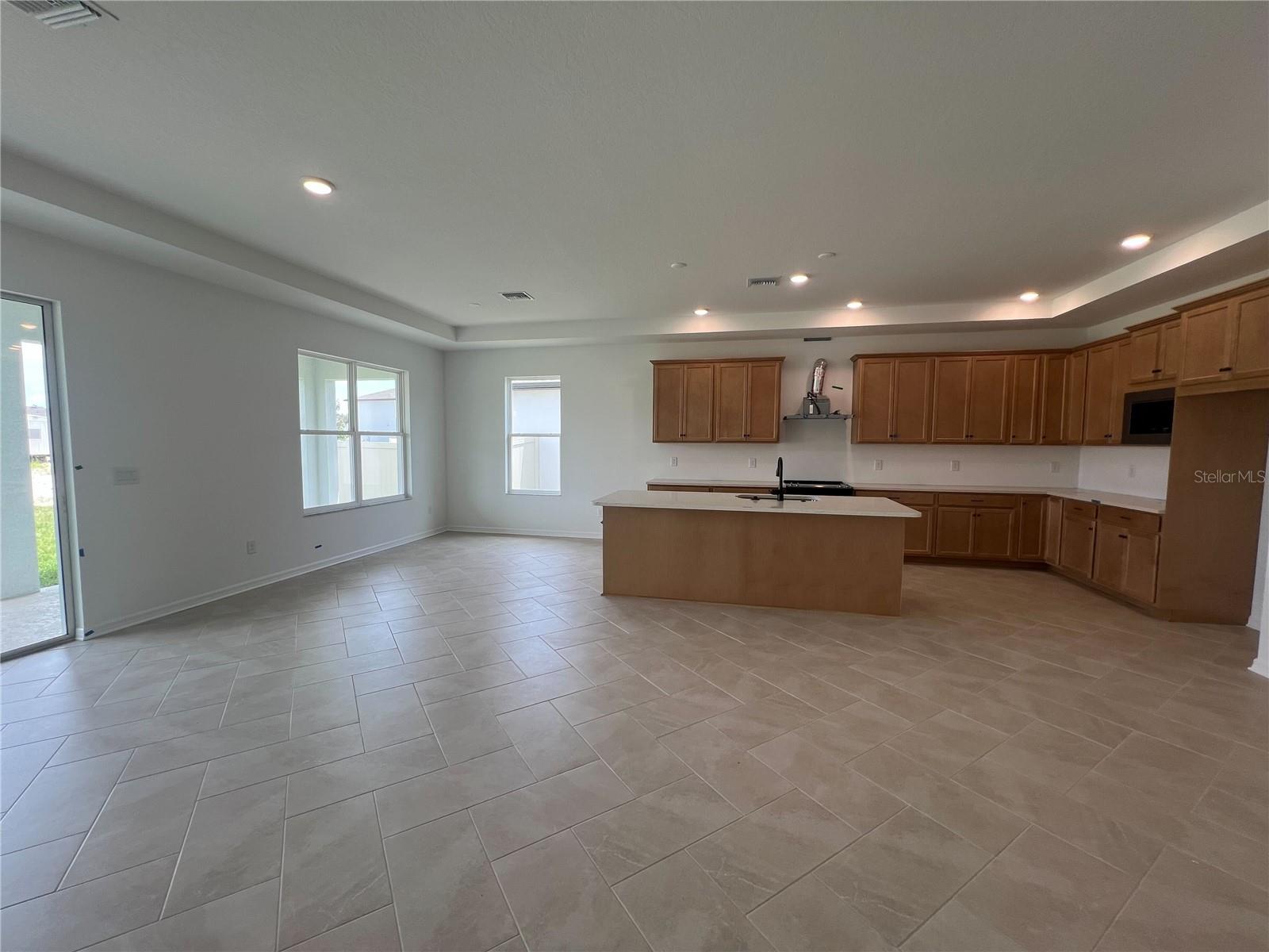 Image 8 of 28 For 766 Hillshire Place