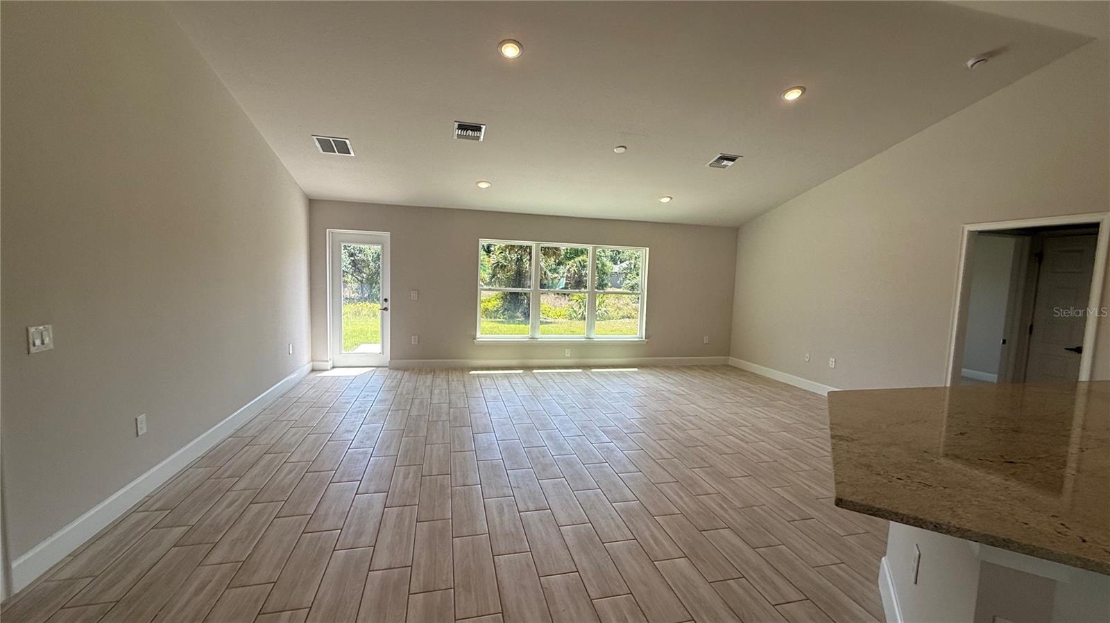 Image 4 of 14 For 2132 Nordendale Boulevard