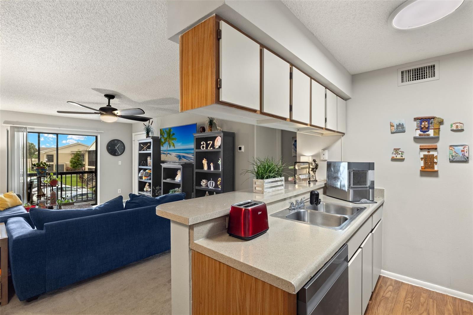 Image 12 of 25 For 5313 Summerlin Road 1314