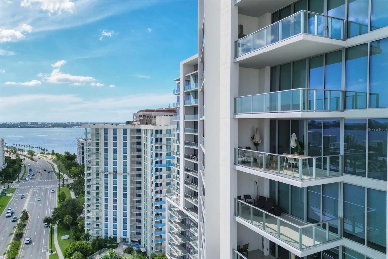 Listing photo id 58 for 1155 Gulfstream Avenue 1606