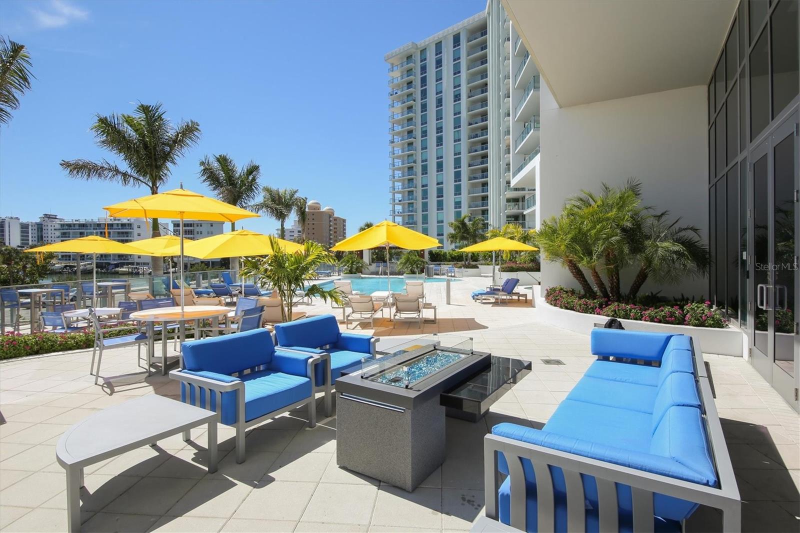 Listing photo id 73 for 1155 Gulfstream Avenue 1606