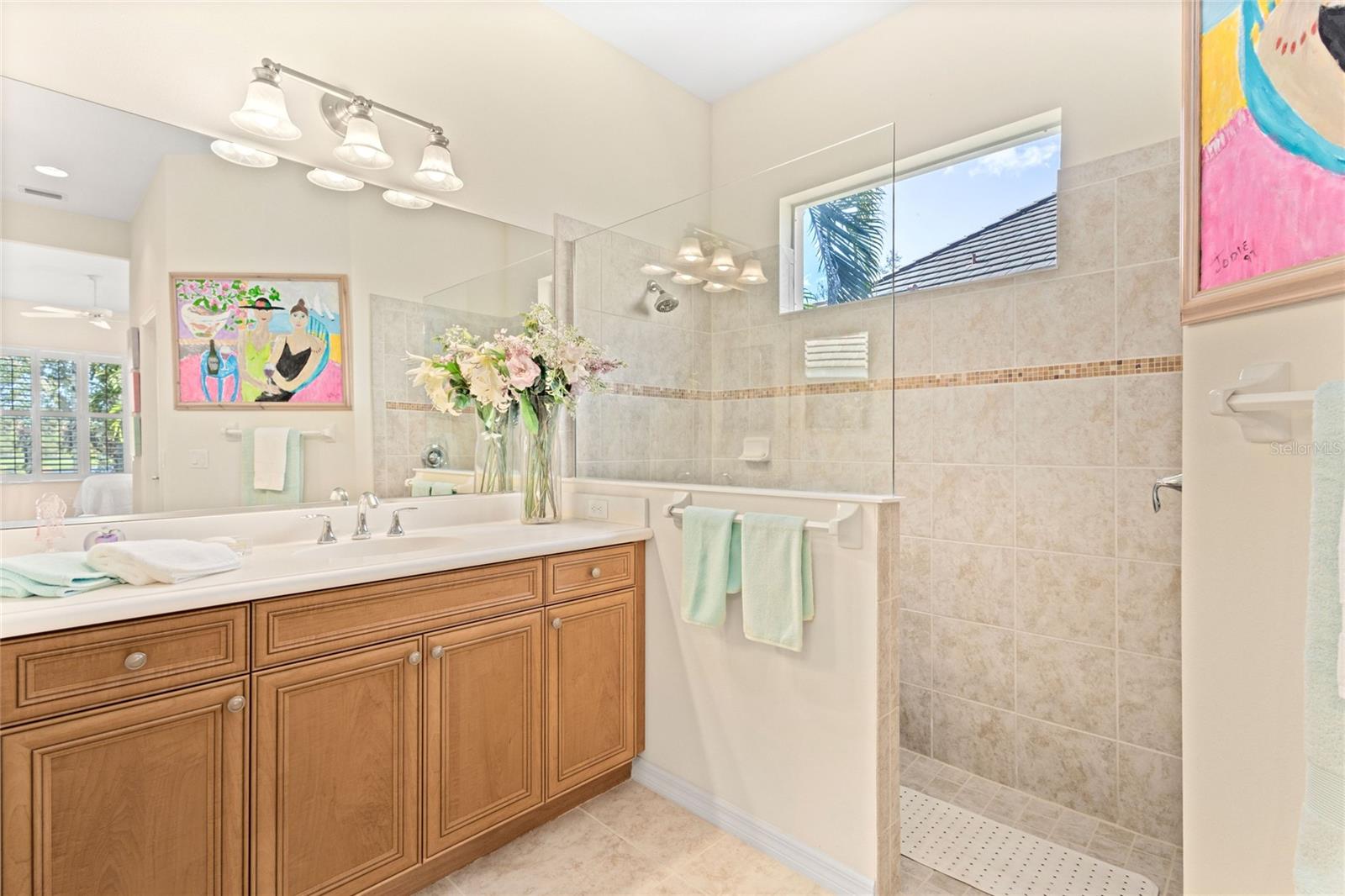 Image 23 of 57 For 12121 Thornhill Court
