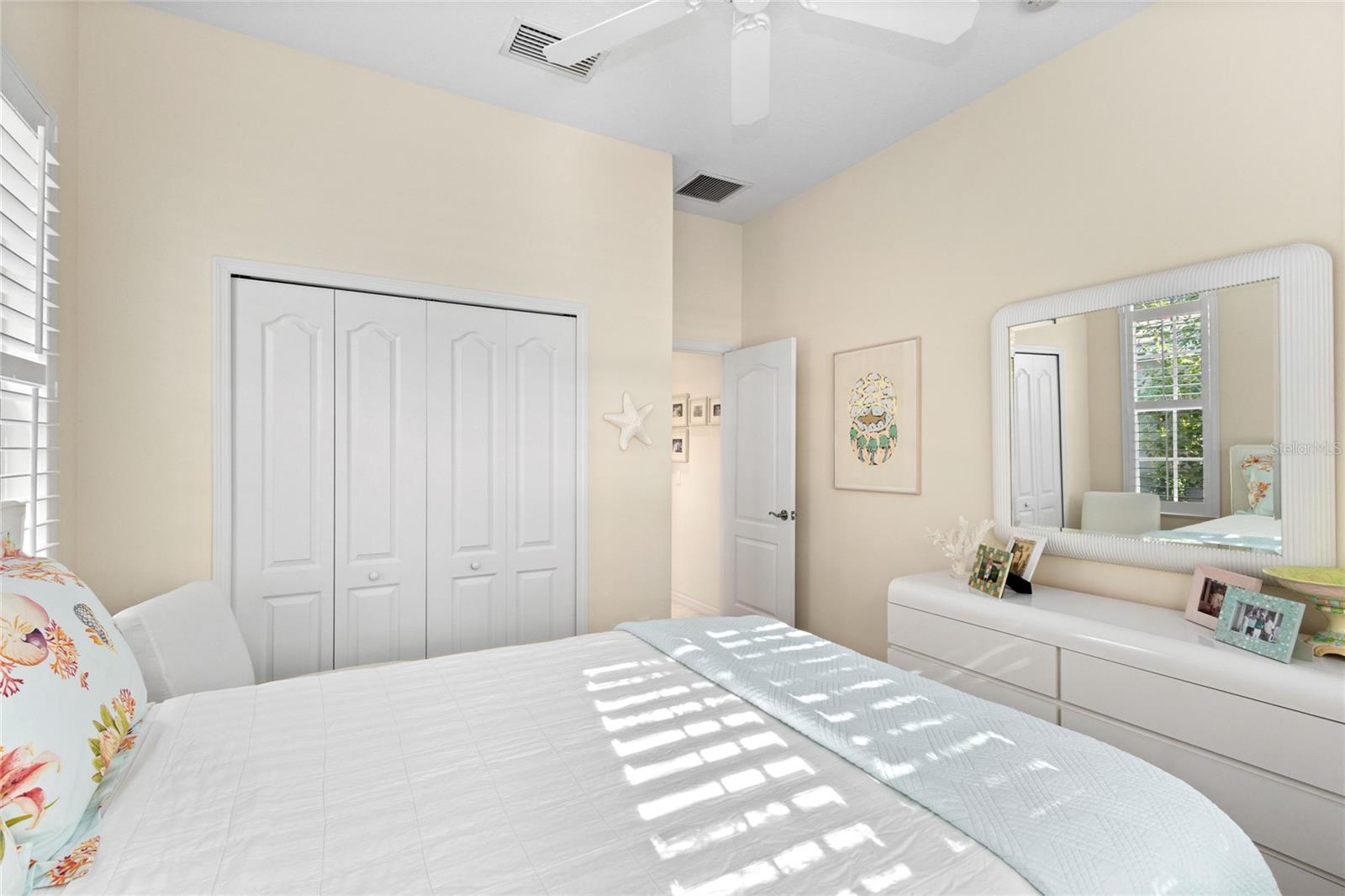 Image 25 of 57 For 12121 Thornhill Court