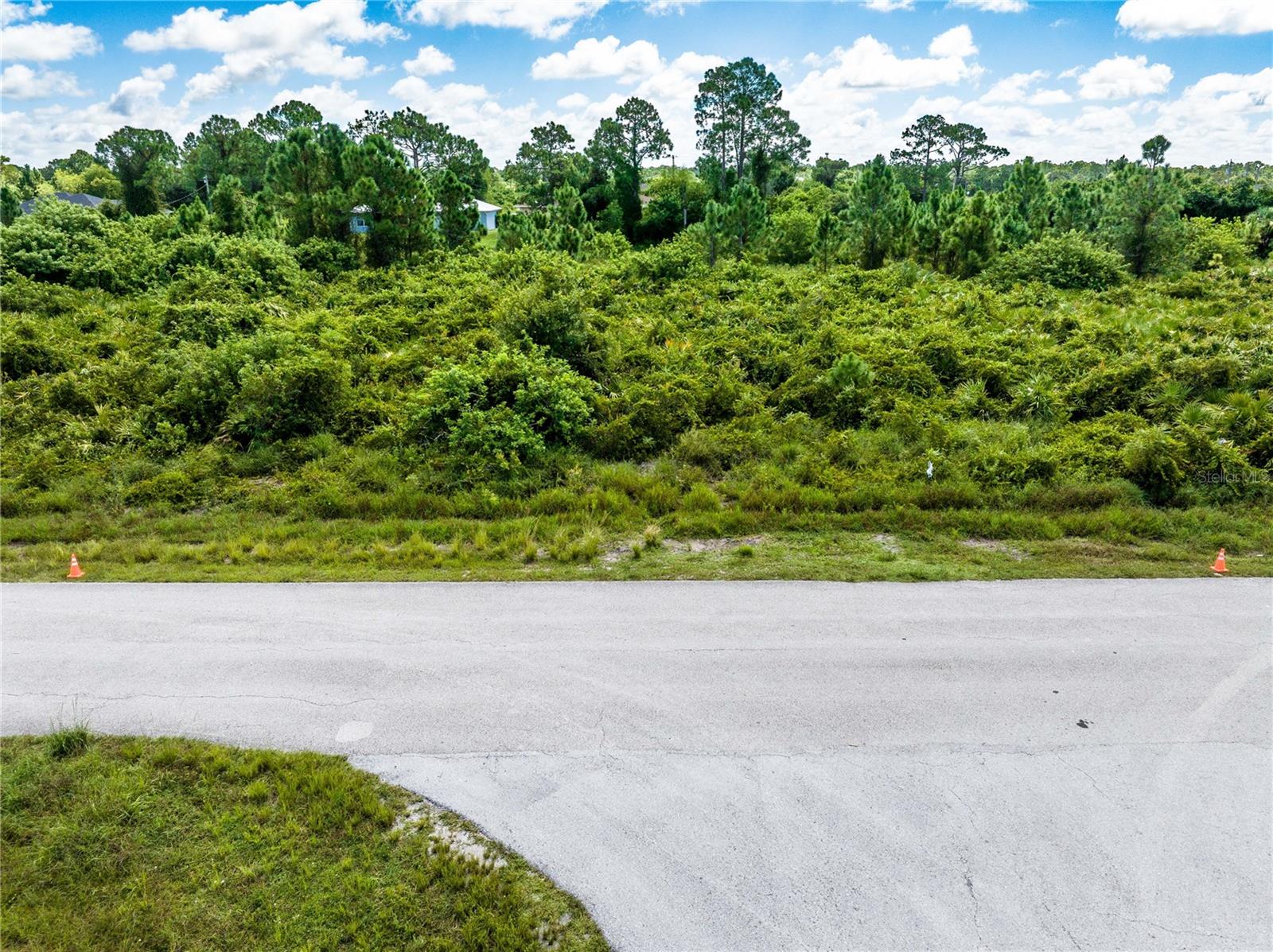 Image 10 of 11 For 433 Long Avenue S