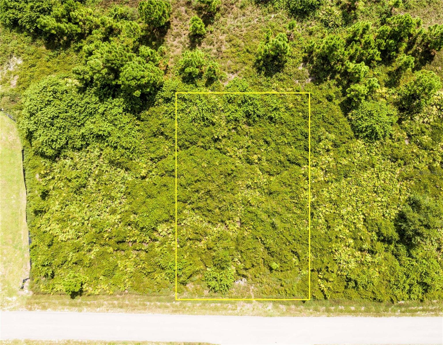 Image 7 of 11 For 433 Long Avenue S