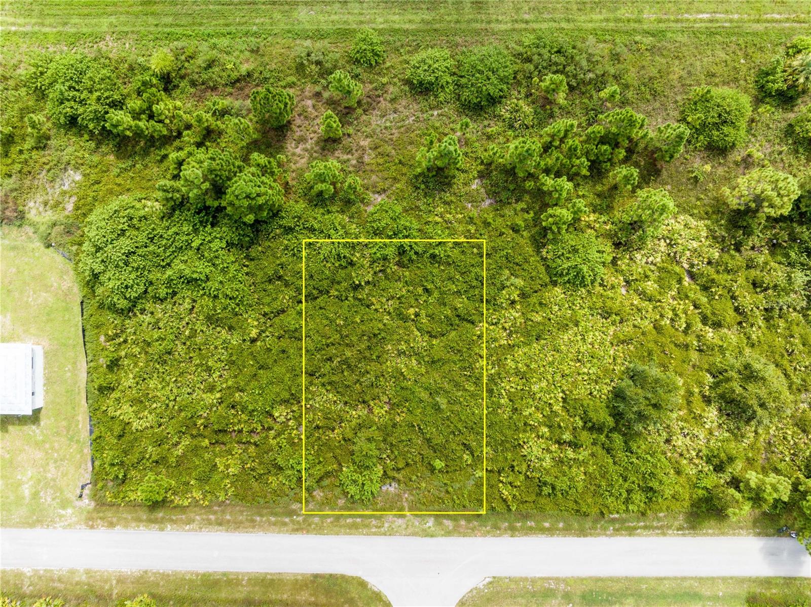 Image 8 of 11 For 433 Long Avenue S