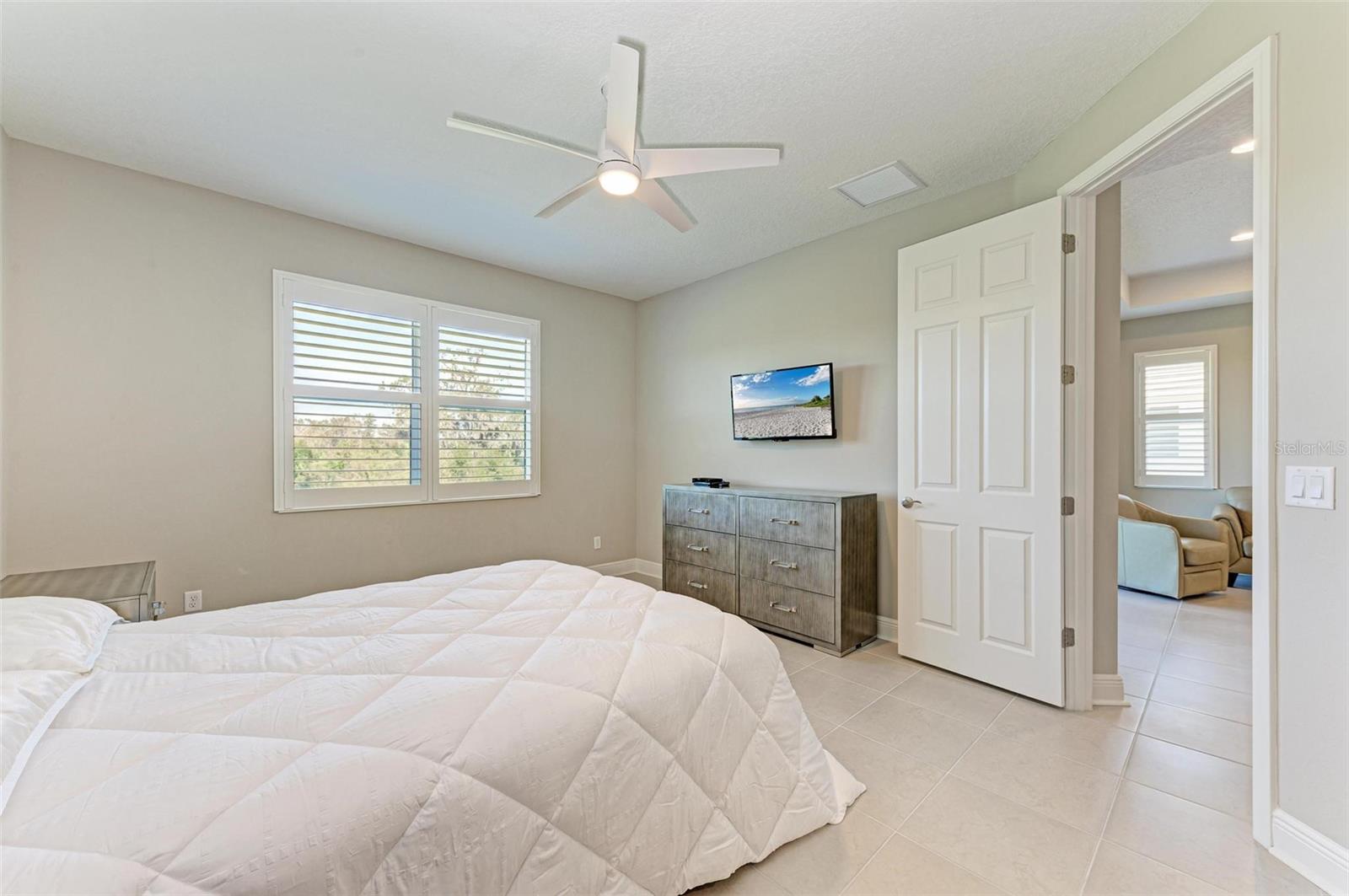 Image 22 of 39 For 4133 Golden Creek Terrace