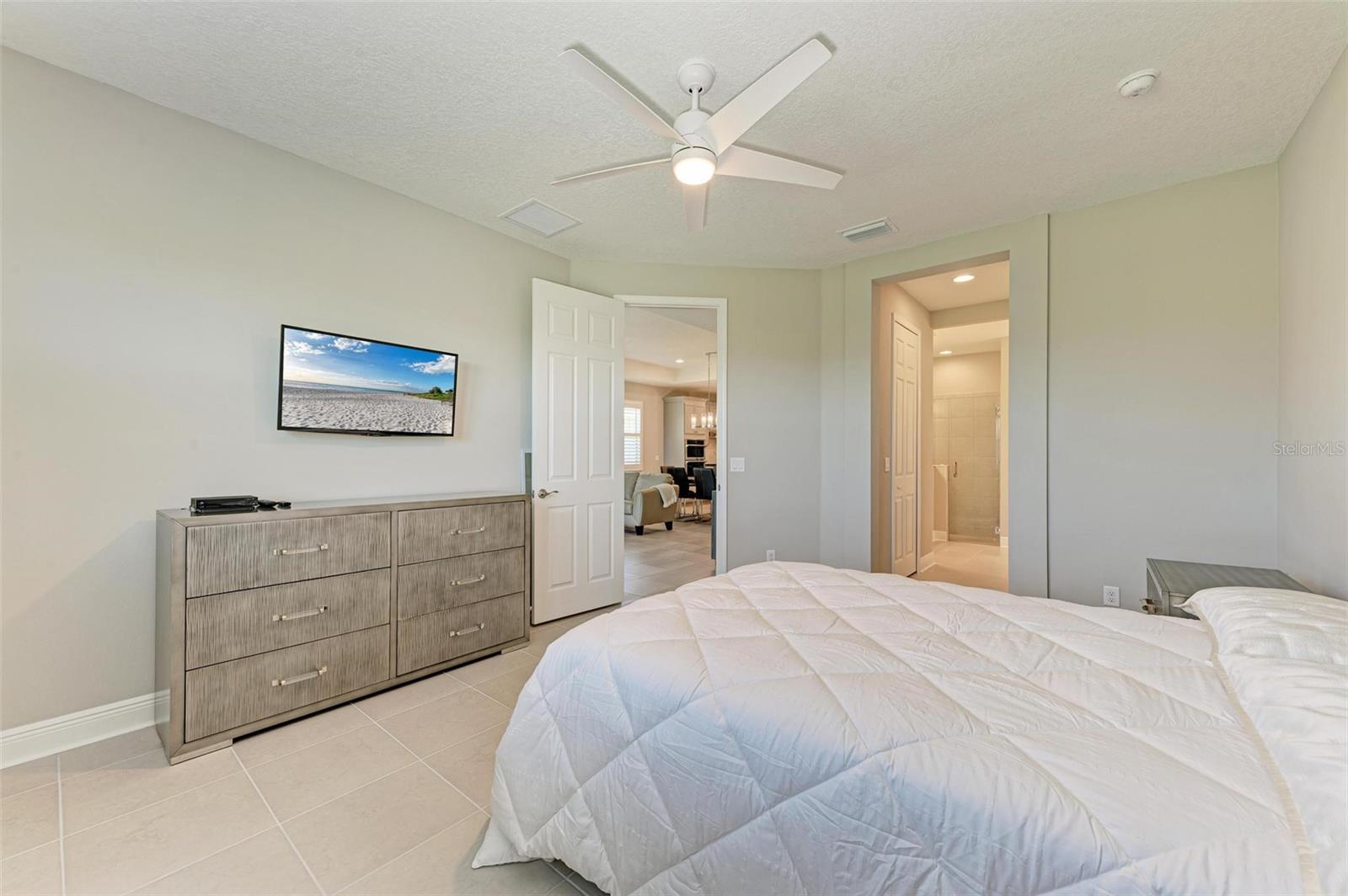 Image 23 of 39 For 4133 Golden Creek Terrace