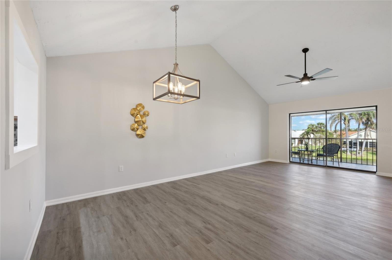 Image 12 of 53 For 1100 Capri Isles Boulevard 326