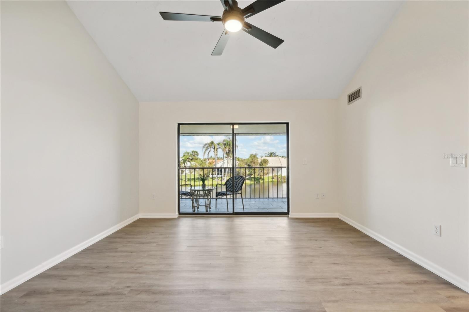 Image 18 of 53 For 1100 Capri Isles Boulevard 326