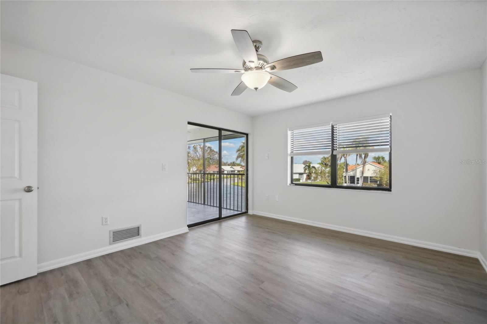 Image 27 of 53 For 1100 Capri Isles Boulevard 326