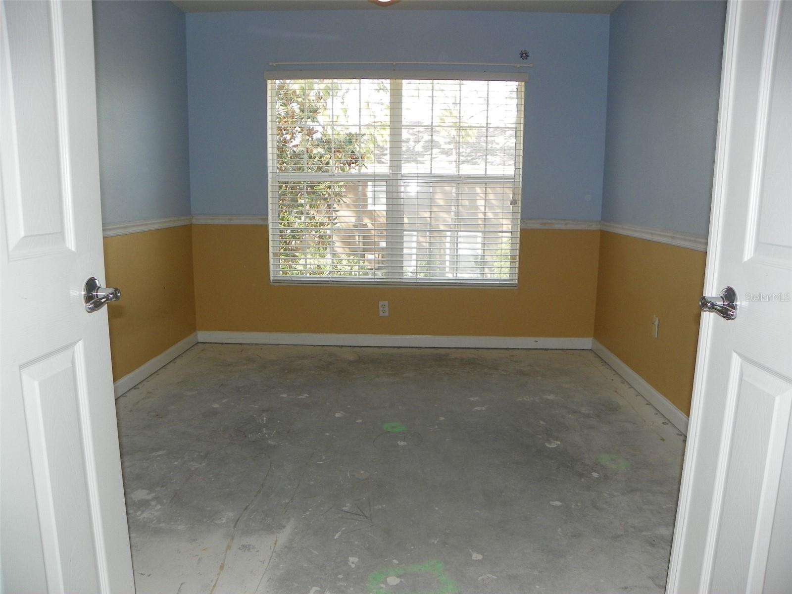 Image 12 of 39 For 2086 Kings Palace Drive 2086