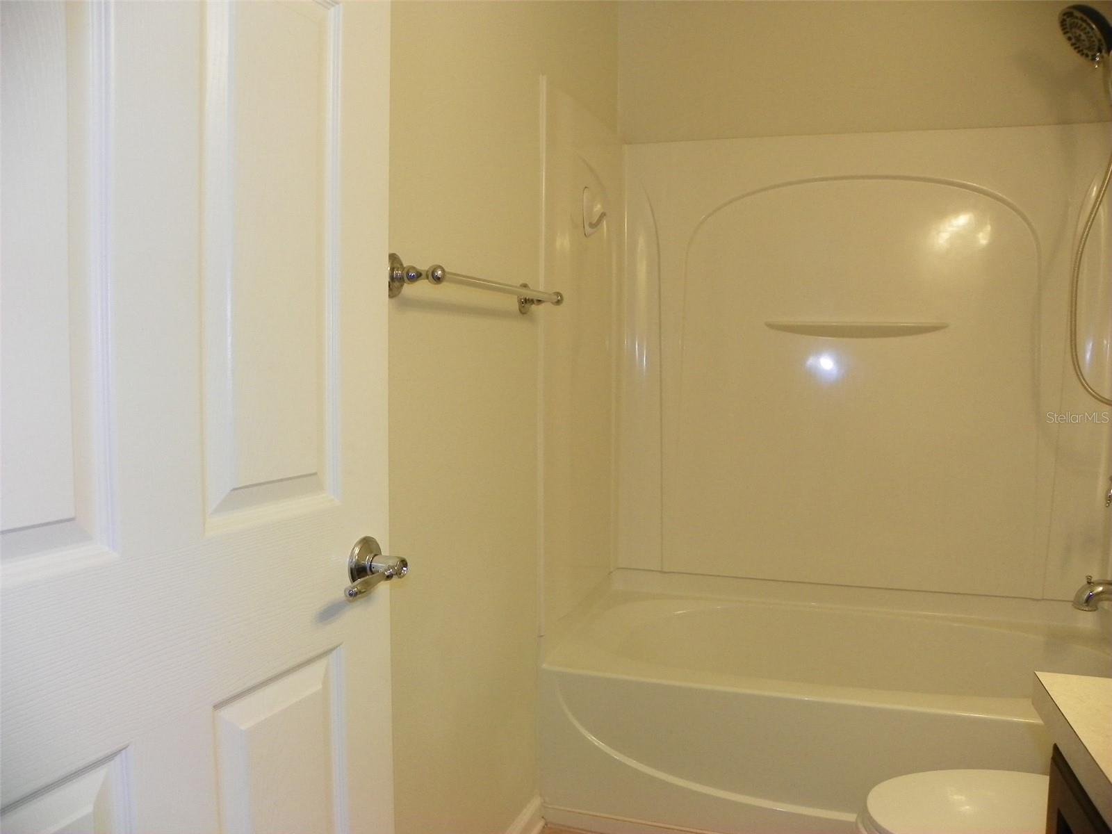 Image 19 of 39 For 2086 Kings Palace Drive 2086