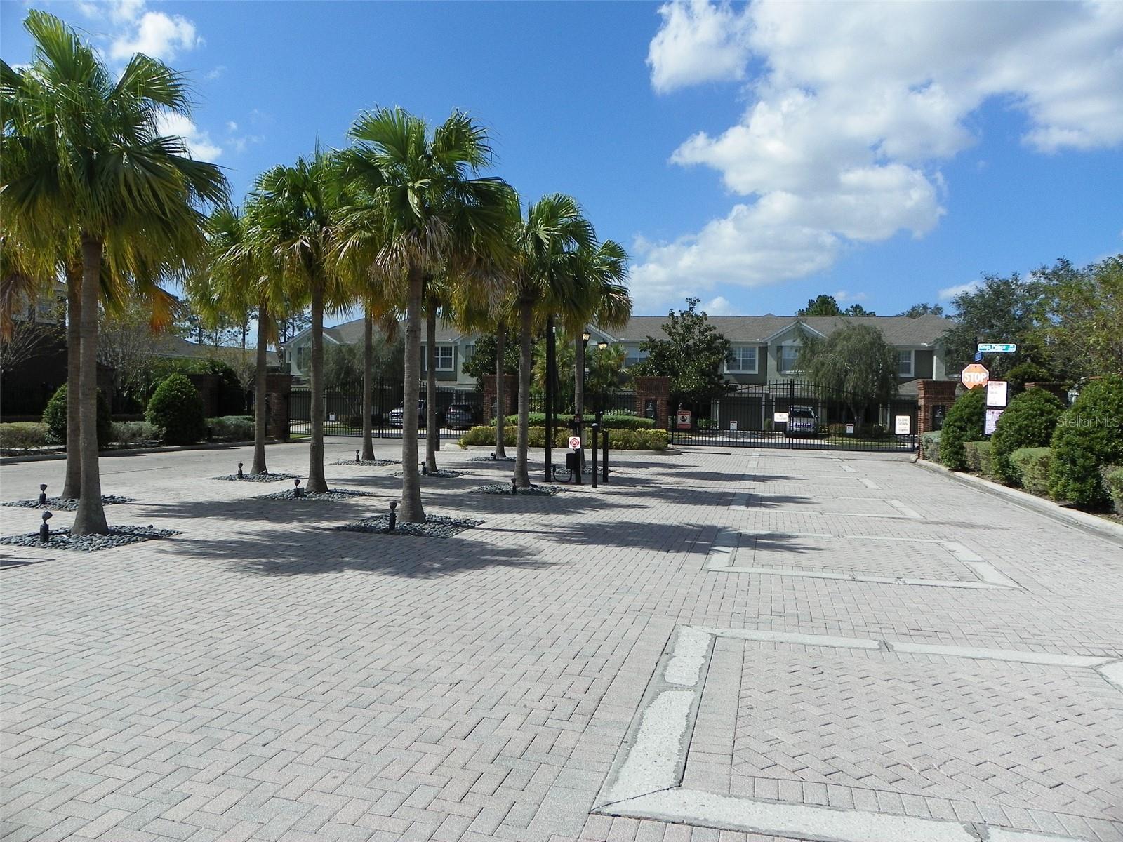 Image 36 of 39 For 2086 Kings Palace Drive 2086