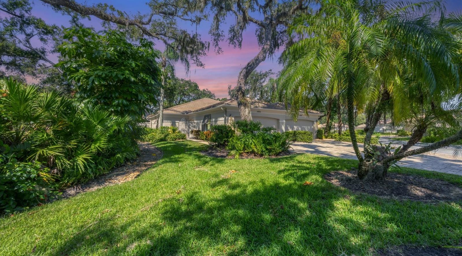 Details for 3905 Oakley Greene  24, SARASOTA, FL 34235