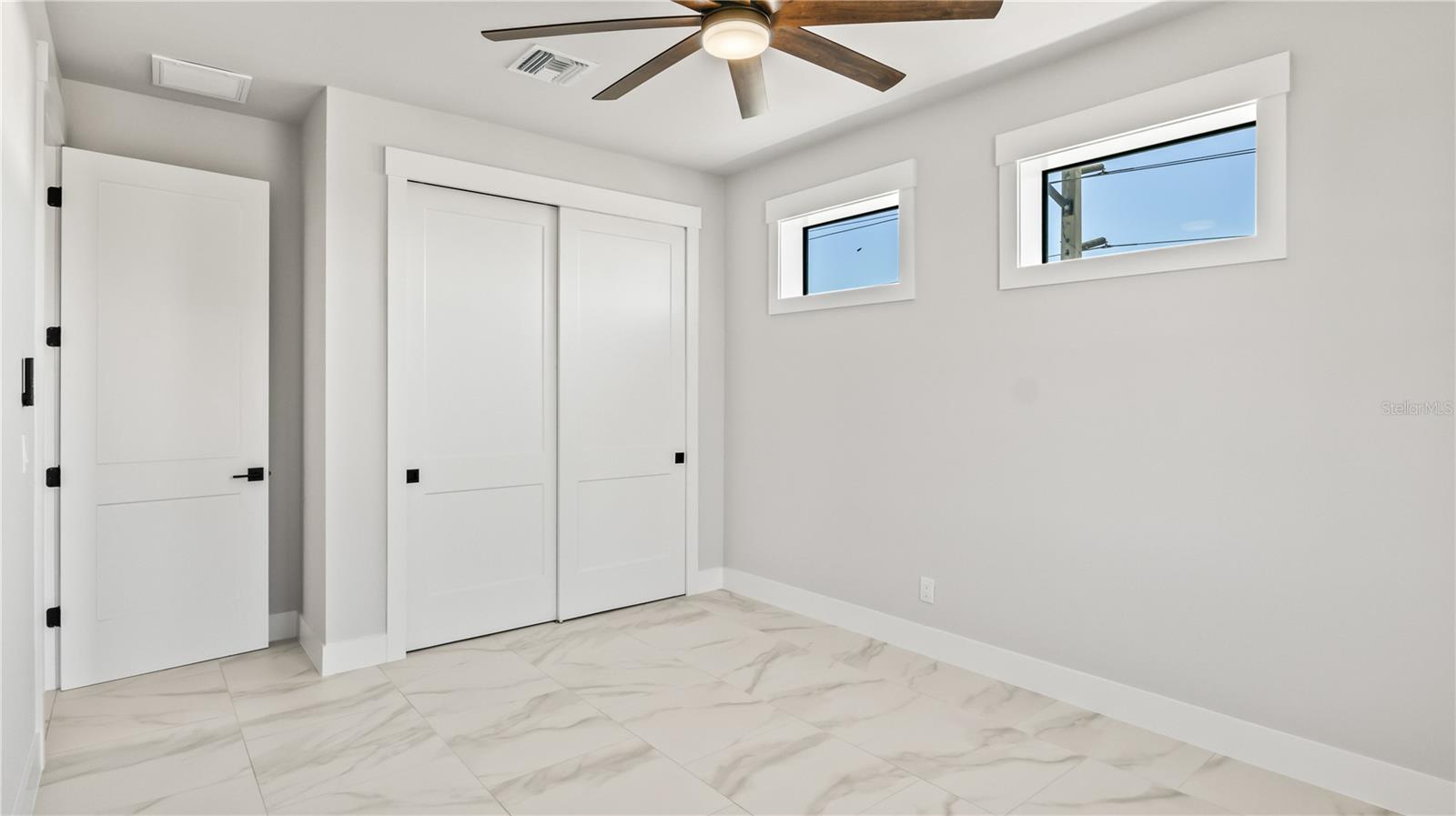 Image 32 of 45 For 2133 Cape Coral Parkway W