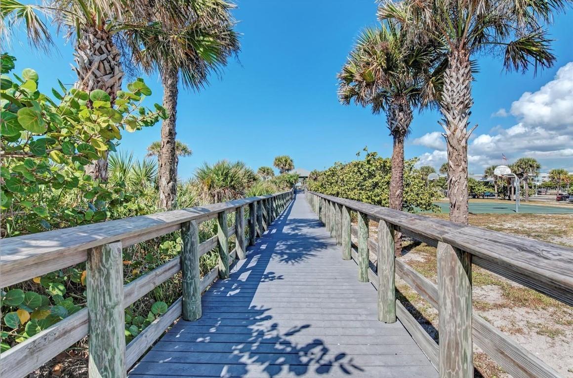 Image 16 of 58 For 14433 Fort Myers Avenue