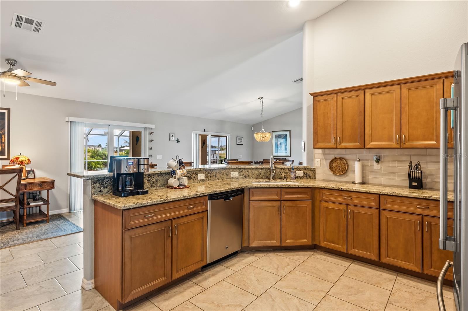 Image 17 of 48 For 2847 46th Place