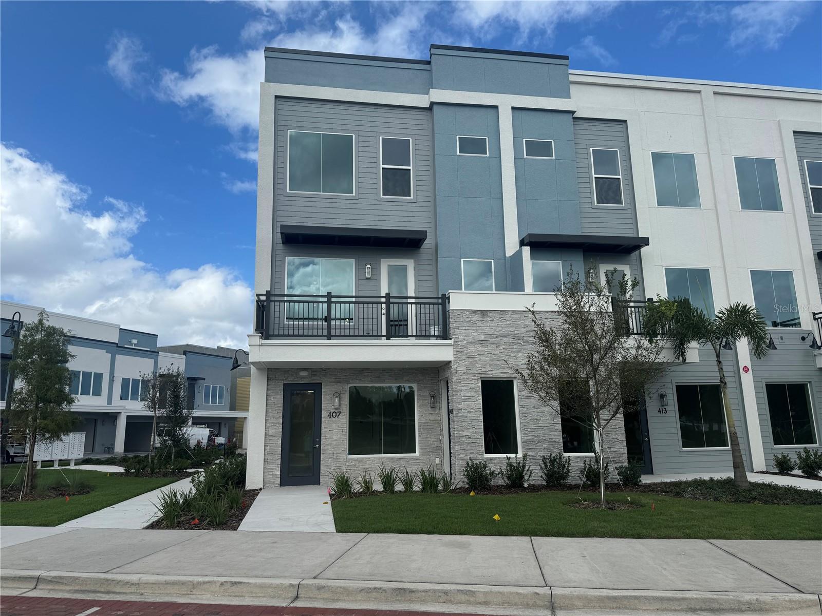 Image 10 of 10 For 407 Mike Roberto Way E-5 - Or