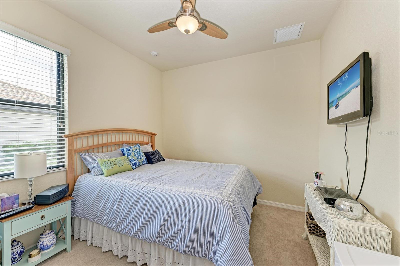Image 23 of 77 For 6547 Willowshire Way