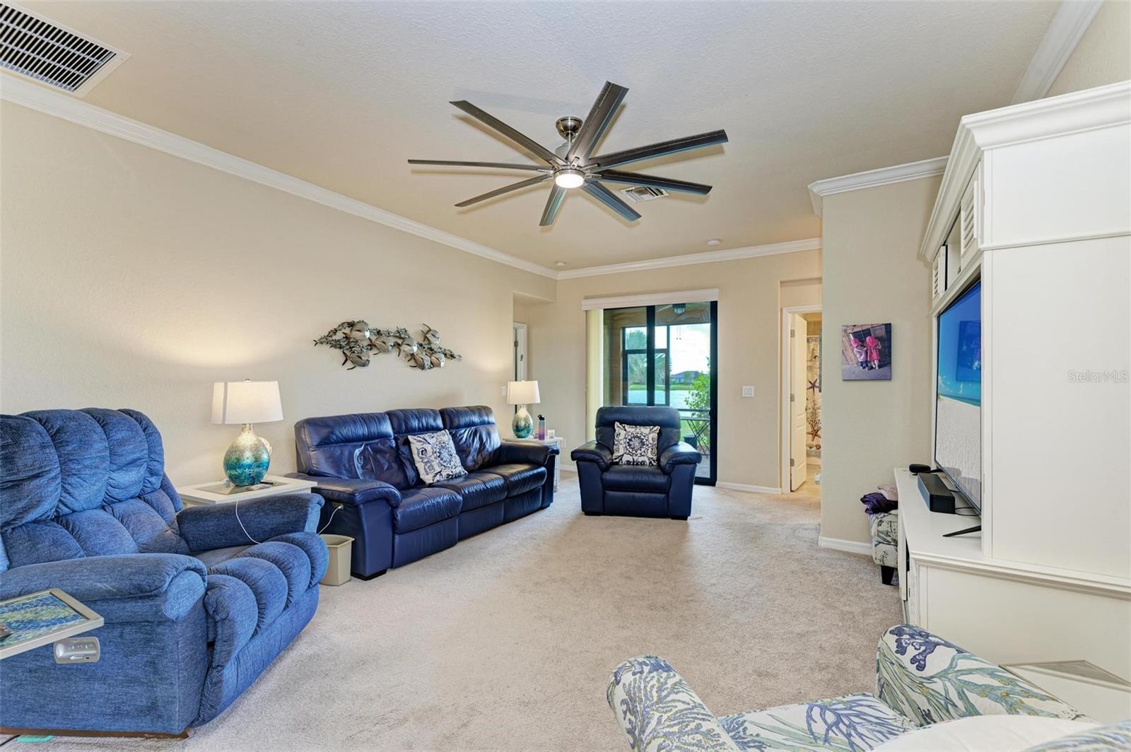 Image 9 of 77 For 6547 Willowshire Way