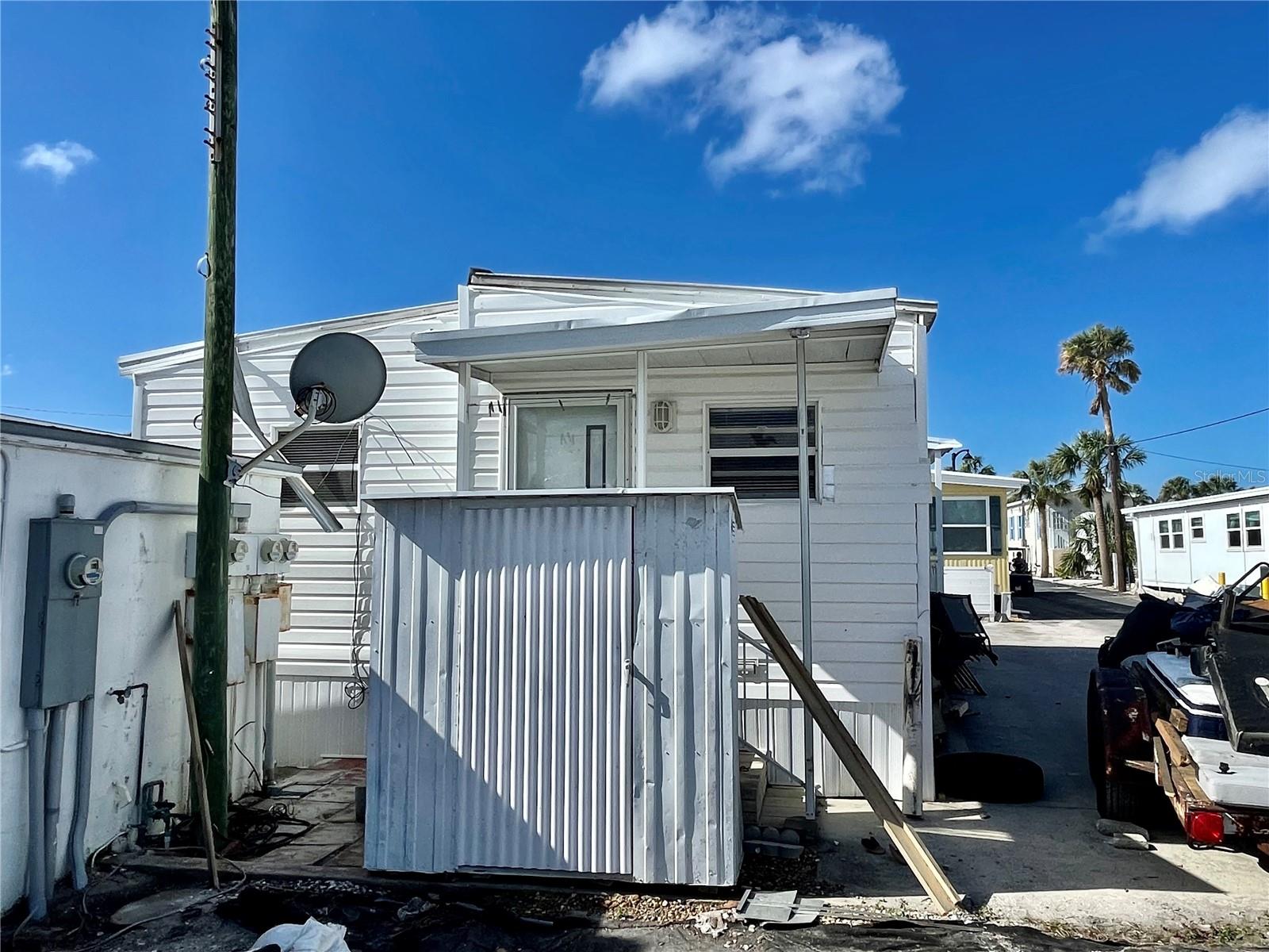 Image 3 of 19 For 3710 Gulf Of Mexico Drive F1