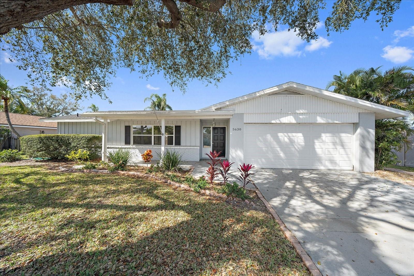 Details for 5630 Britannia Drive, SARASOTA, FL 34231