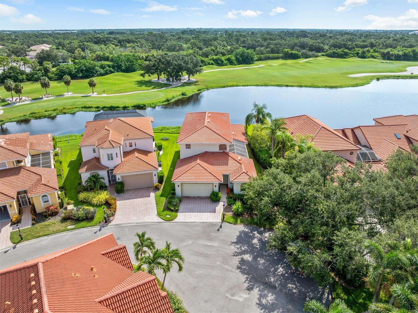 Image 52 of 60 For 4561 Murcia Boulevard 13