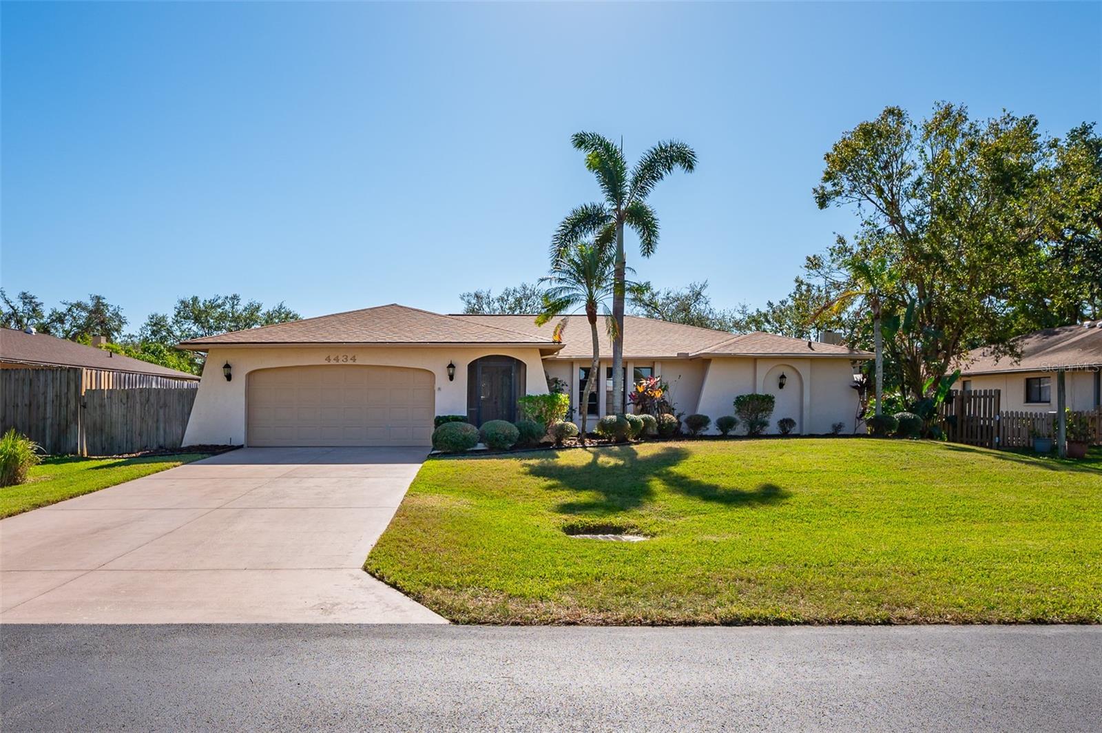 Details for 4434 Meadow Creek Circle, SARASOTA, FL 34233