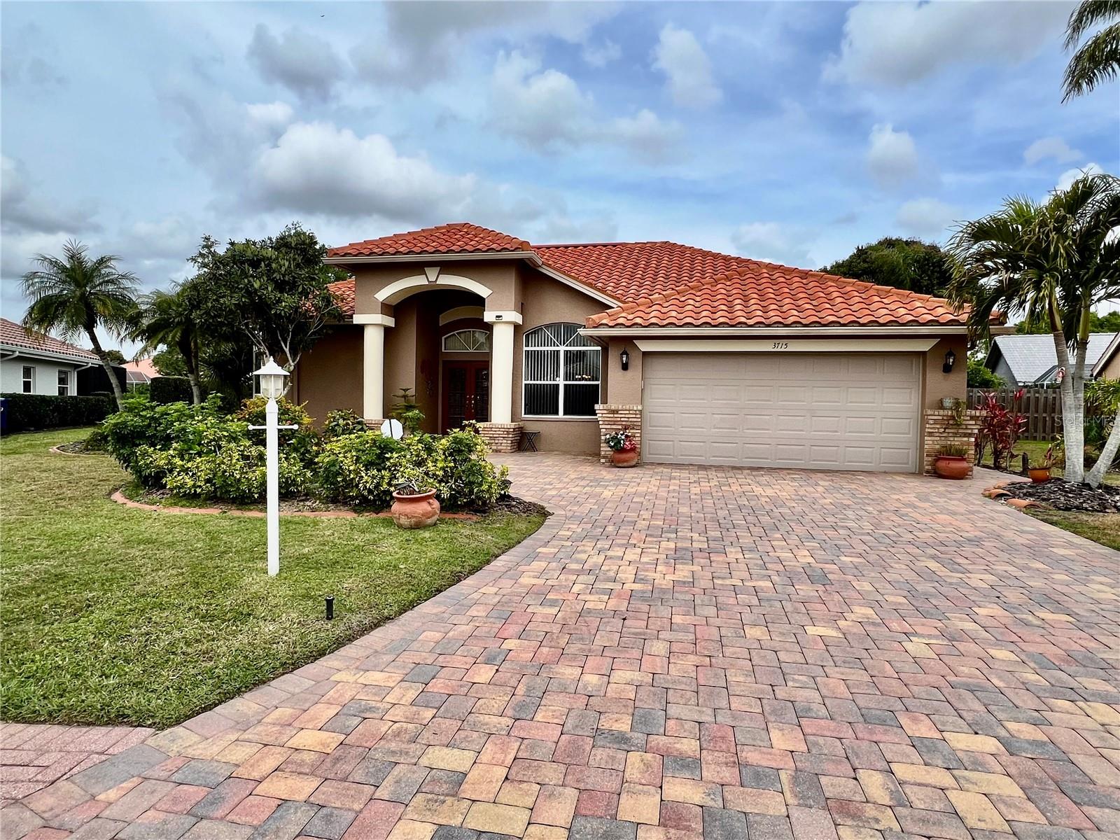 Details for 3715 72nd Ave E, SARASOTA, FL 34243