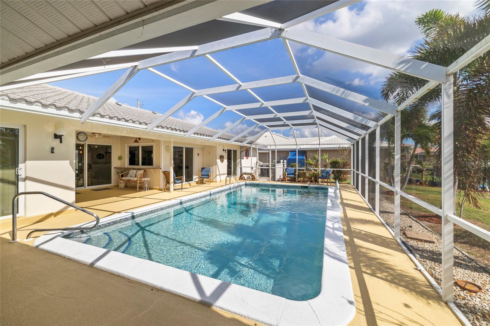 Image 12 of 59 For 2807 Coral Way